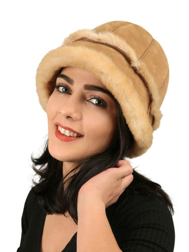 Zavelio Women's Sheepskin Bucket Hat – Tan